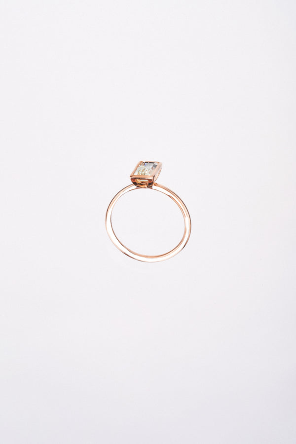 Anillo Aguamarina Corte Esmeralda Bisel