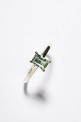 Anillo Aguamarina Corte Esmeralda