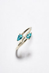 Anillo Apatita Gota Oro Blanco