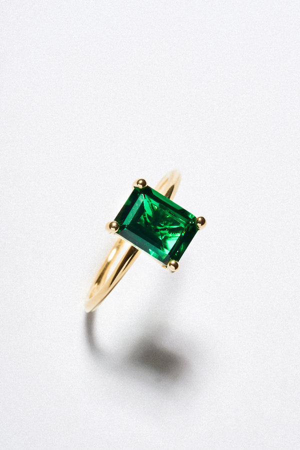 Anillo Esmeralda de Laboratorio Oro Amarillo