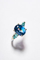 Anillo Topacio Corte Ovalado Mistico Con Apatitas Oro Blanco